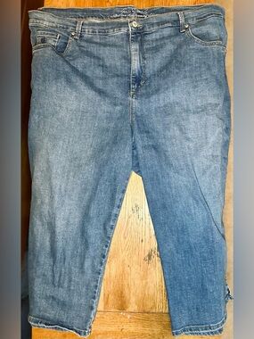 Gloria Vanderbilt Amanda Capri Jeans 22W Blue Denim Stretch